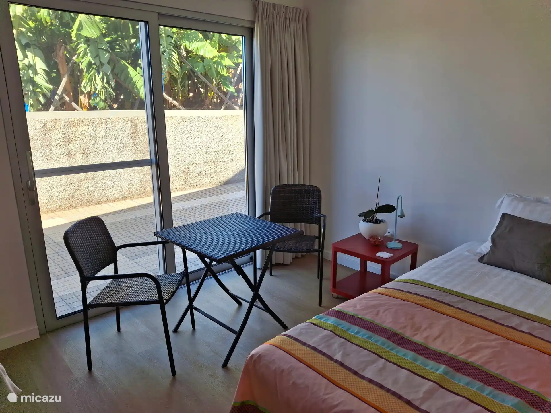 Zweites Schlafzimmer mit Westterrasse