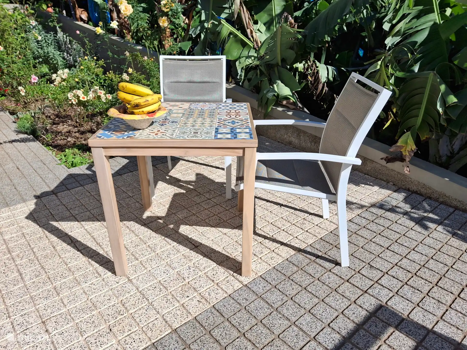 Ostwärts ausgerichtete Terrasse