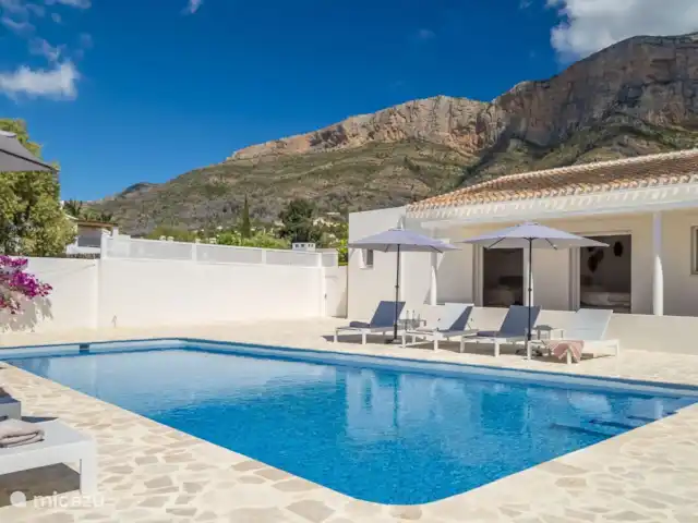 Villa Selene | Espagne, Costa Blanca, Jávea - villa Huit transats confortables autour de la piscine.