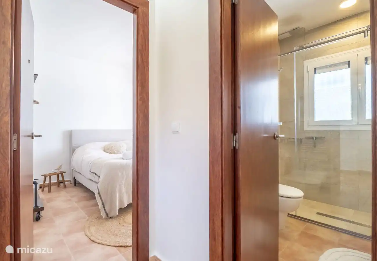 Genießen Sie Privatsphäre und Ruhe in jedem Schlafzimmer.