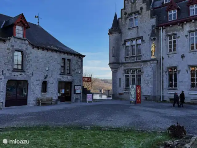 Location de Vacances Belgique, Ardennes, Durbuy, chalet - SilvaRosa Durbuy Château de Radhadesh