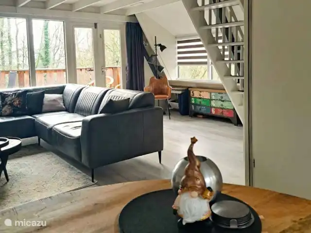 Location de Vacances Belgique, Ardennes, Durbuy, chalet - SilvaRosa Durbuy beau canapé en cuir spacieux