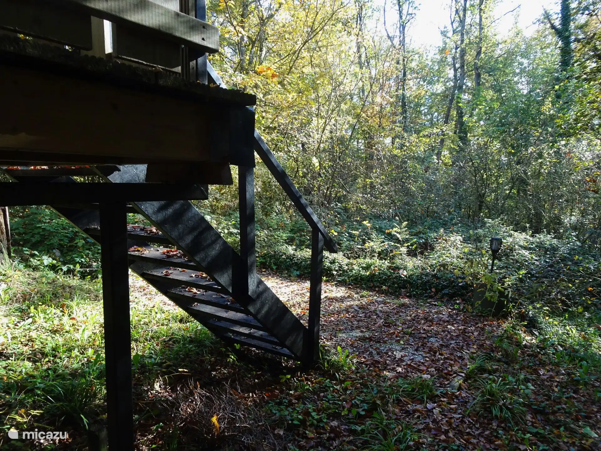 stabile Treppe zur Terrasse