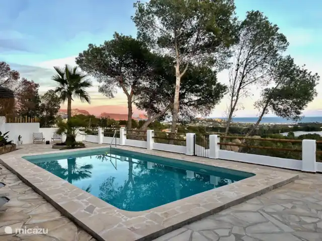 Casa nooit gedacht huren in Spanje, Costa Blanca, Alfáz del Pi - villa Uitzicht op altea