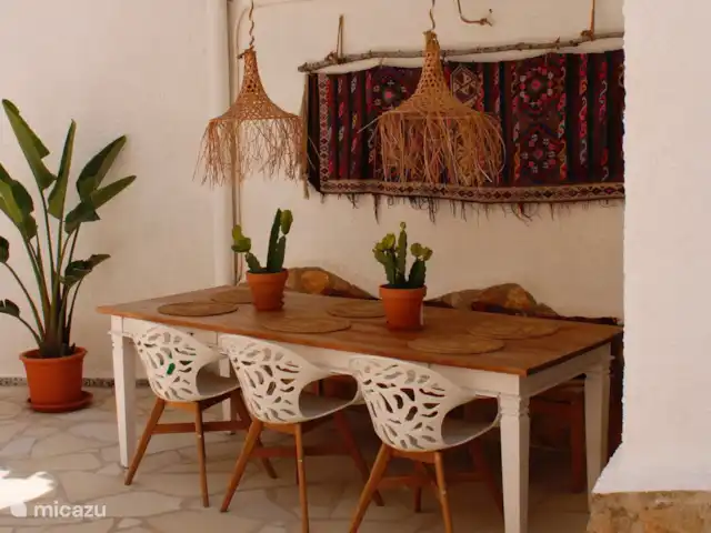 Casa nooit gedacht huren in Spanje, Costa Blanca, Alfáz del Pi - villa Buiten eethoek