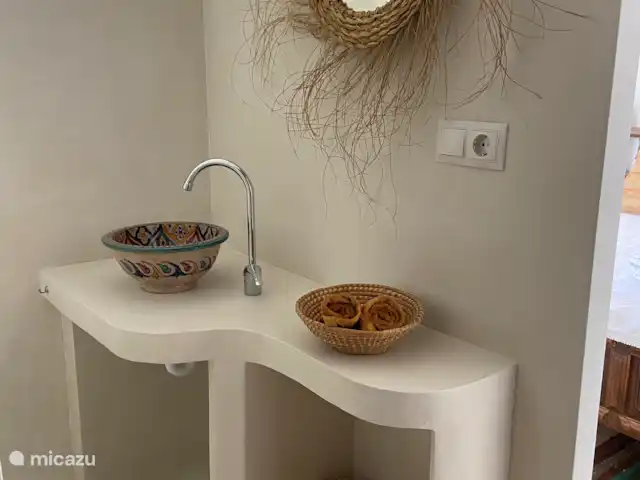 Casa nooit gedacht huren in Spanje, Costa Blanca, Alfáz del Pi - villa Badkamer bij slaapkamer 1