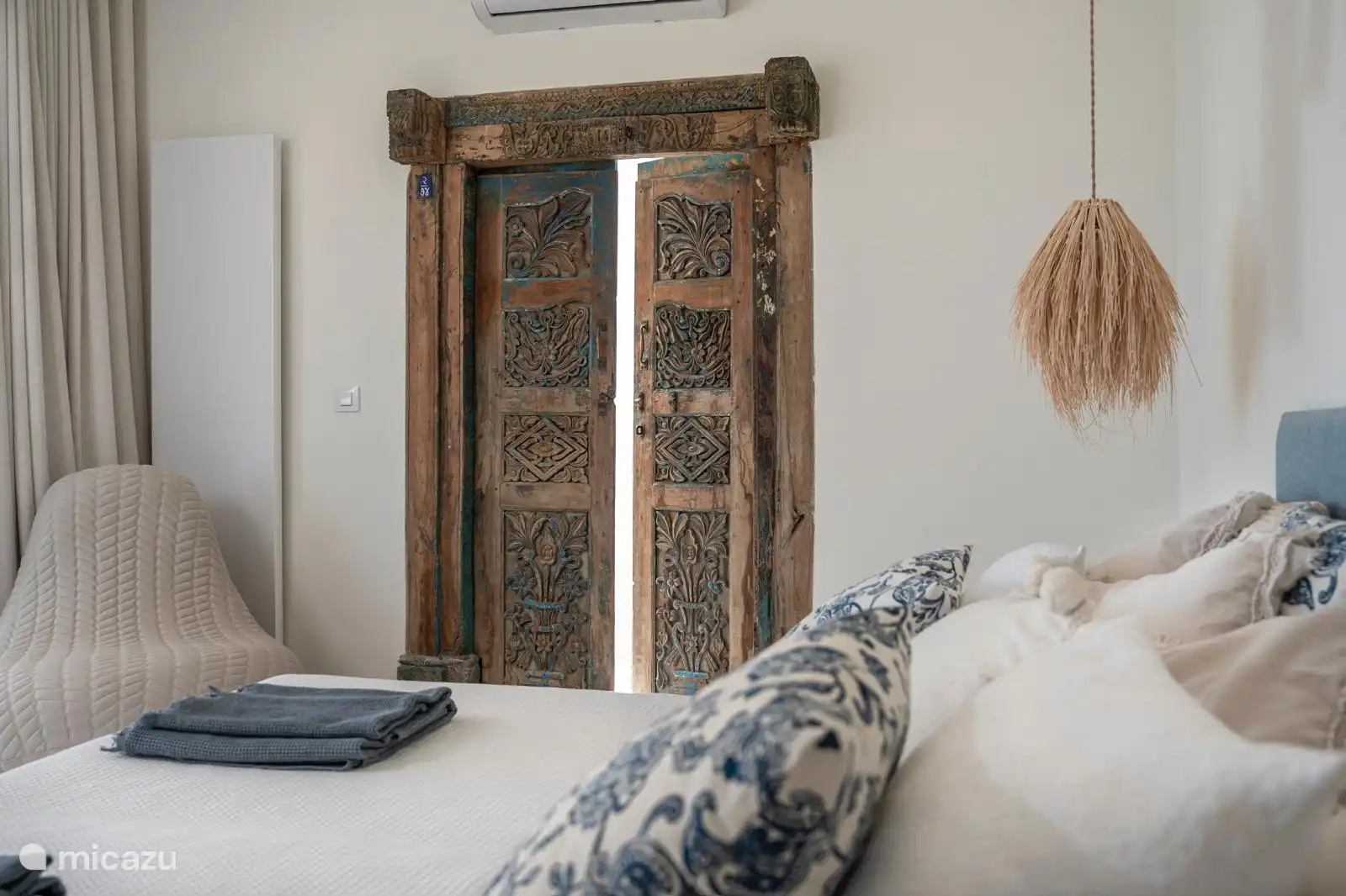 Master Bedroom Entrance