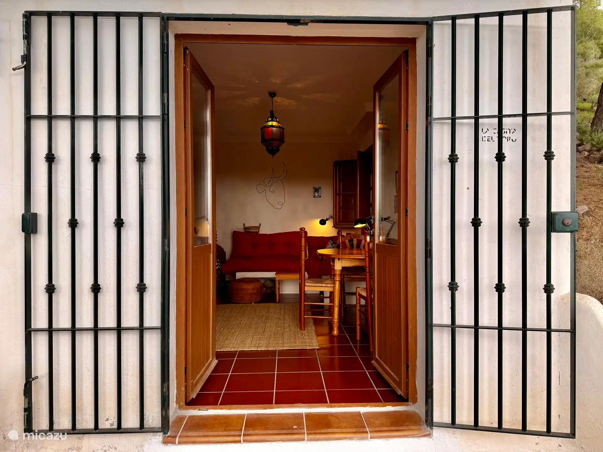 De entree van de casita