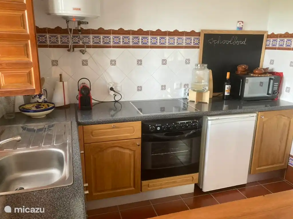 La cuisine de la Casita ; Entièrement équipé.