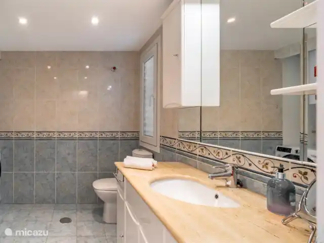 Location de Vacances Espagne, Costa del Sol, Mijas Costa, appartement - Miraflores Jardin A salle de Bains