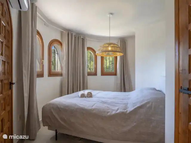 Villa Florencia  | Espagne, Costa Blanca, Benissa - villa La chambre Elle dispose de beaucoup d’espace de rangement pour vos vêtements et vos bagages.