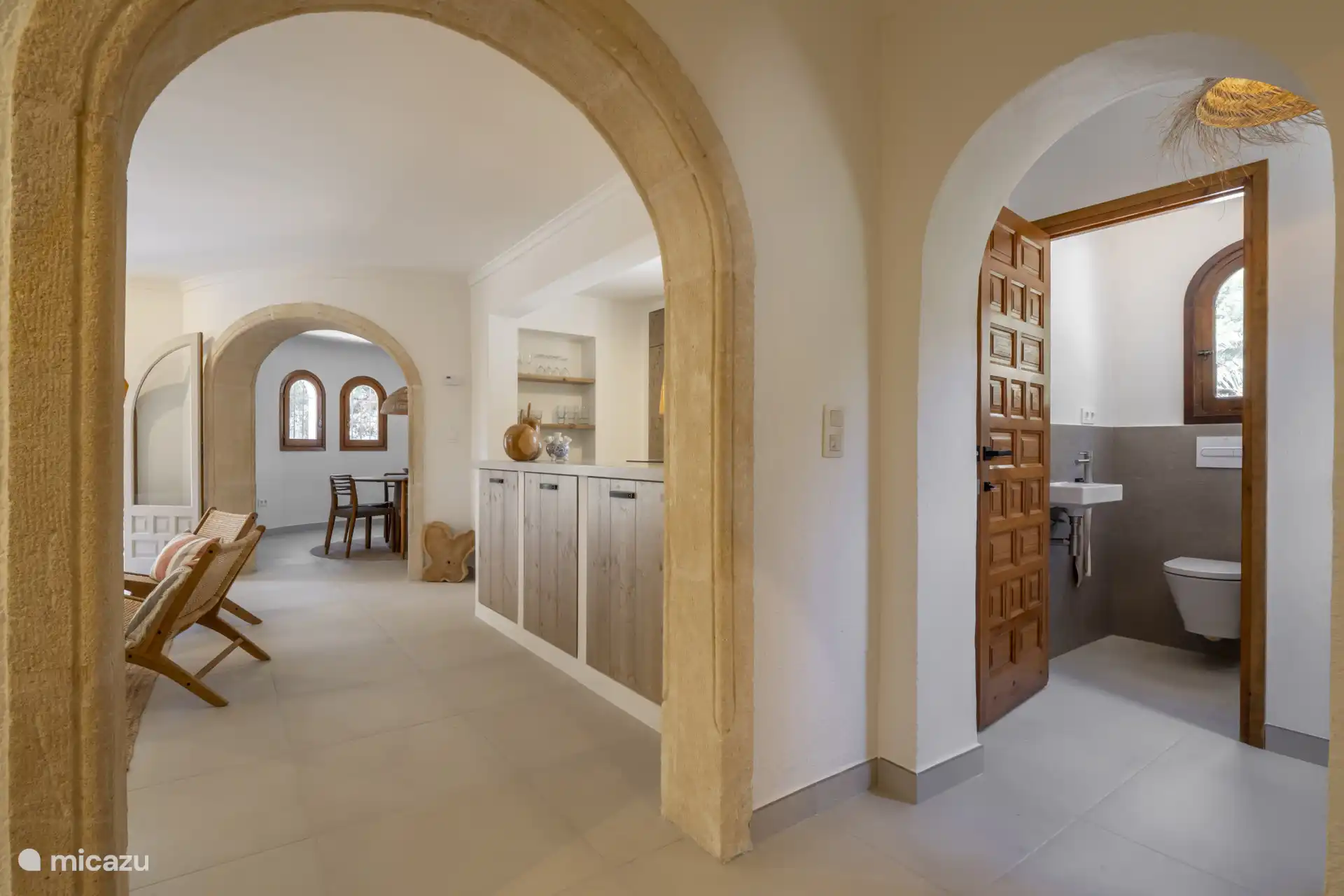 Cocina luminosa, de carácter abierto y todo al alcance de la mano.