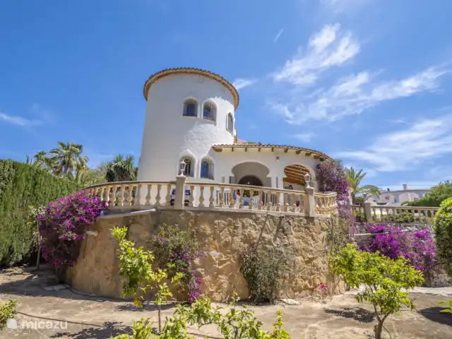 Villa Florencia  | Espagne, Costa Blanca, Benissa - villa Le soir, la douce lumière du jardin crée une atmosphère magique.