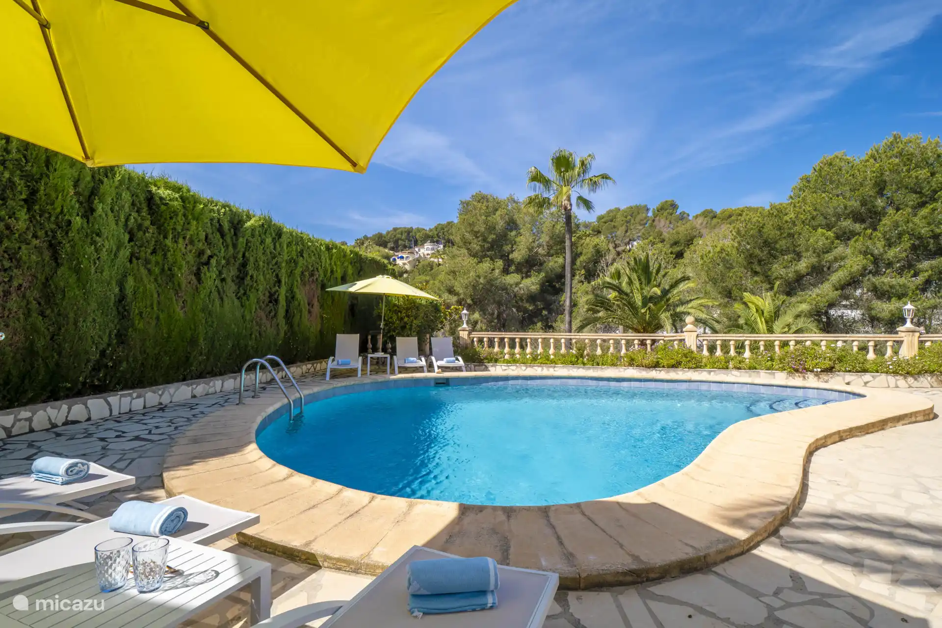 El Club de Golf Ifach está a solo 5 minutos en coche.