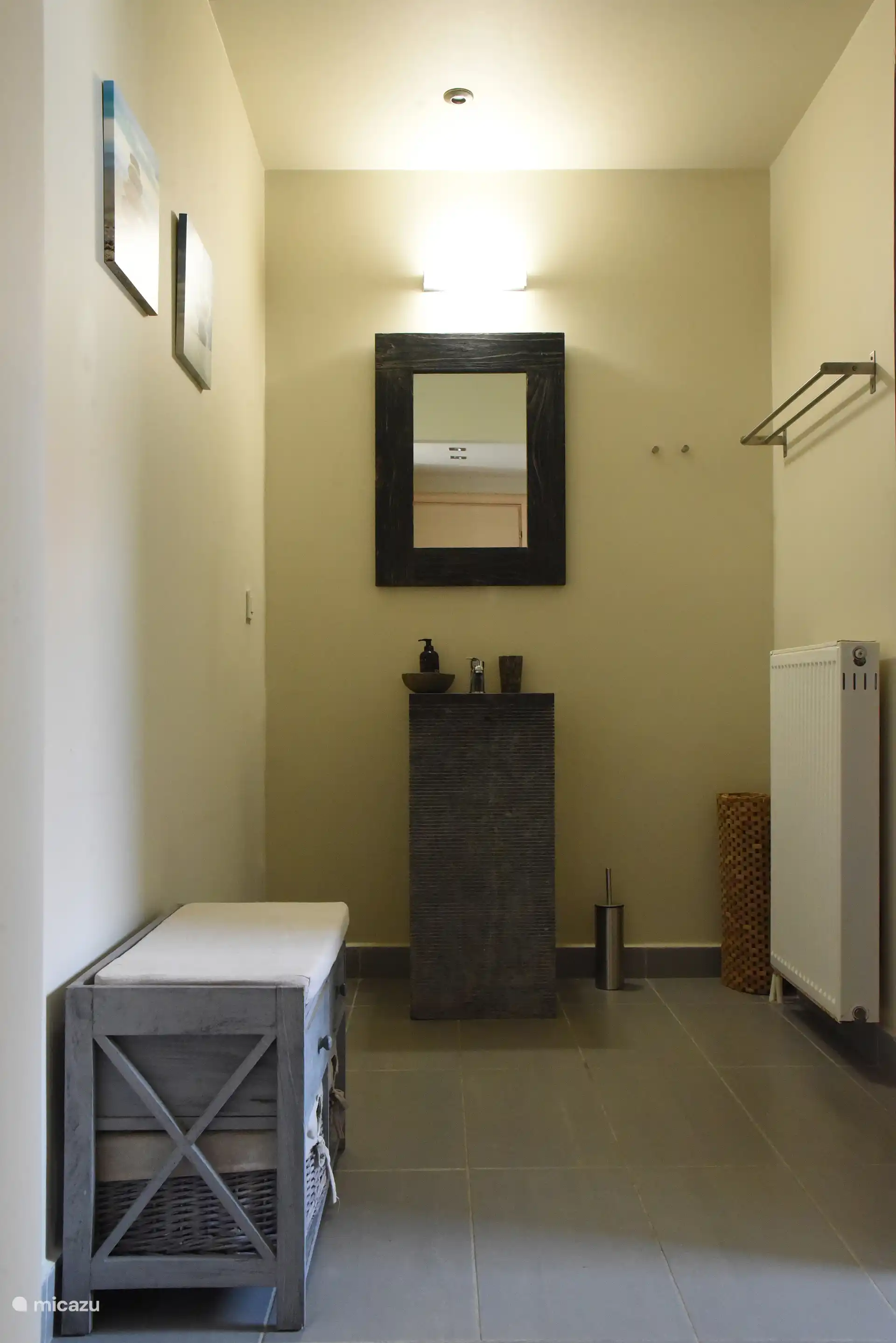 Chambre parentale dans salle de bain attenante