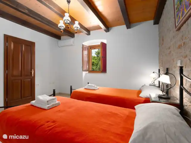 Villa Kristijan en Croacia, Istria, Zminj - villa dormitorio