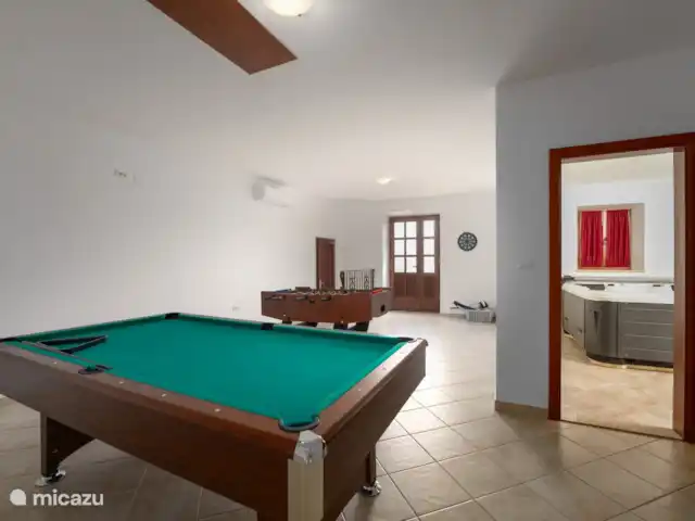 Villa Kristijan en Croacia, Istria, Zminj - villa Mesa de billar + futbolín