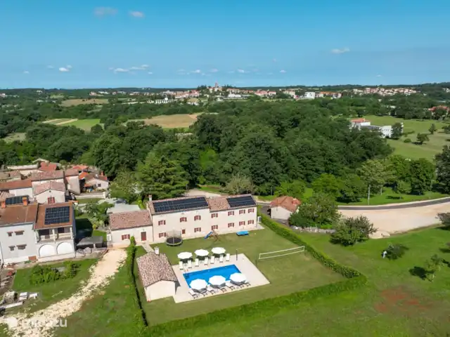 Villa Kristijan en Croacia, Istria, Zminj - villa Vista de la villa desde el aire
