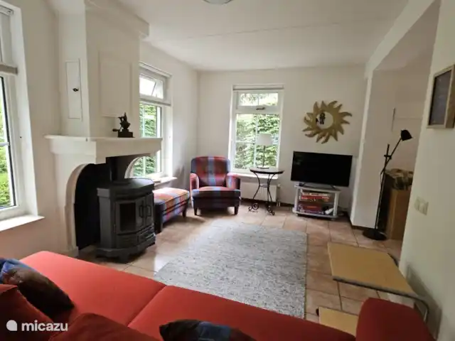 Chalet dans les bois | Pays-Bas, Drenthe, Diever - maison de vacances Pièce avant vue de côté.