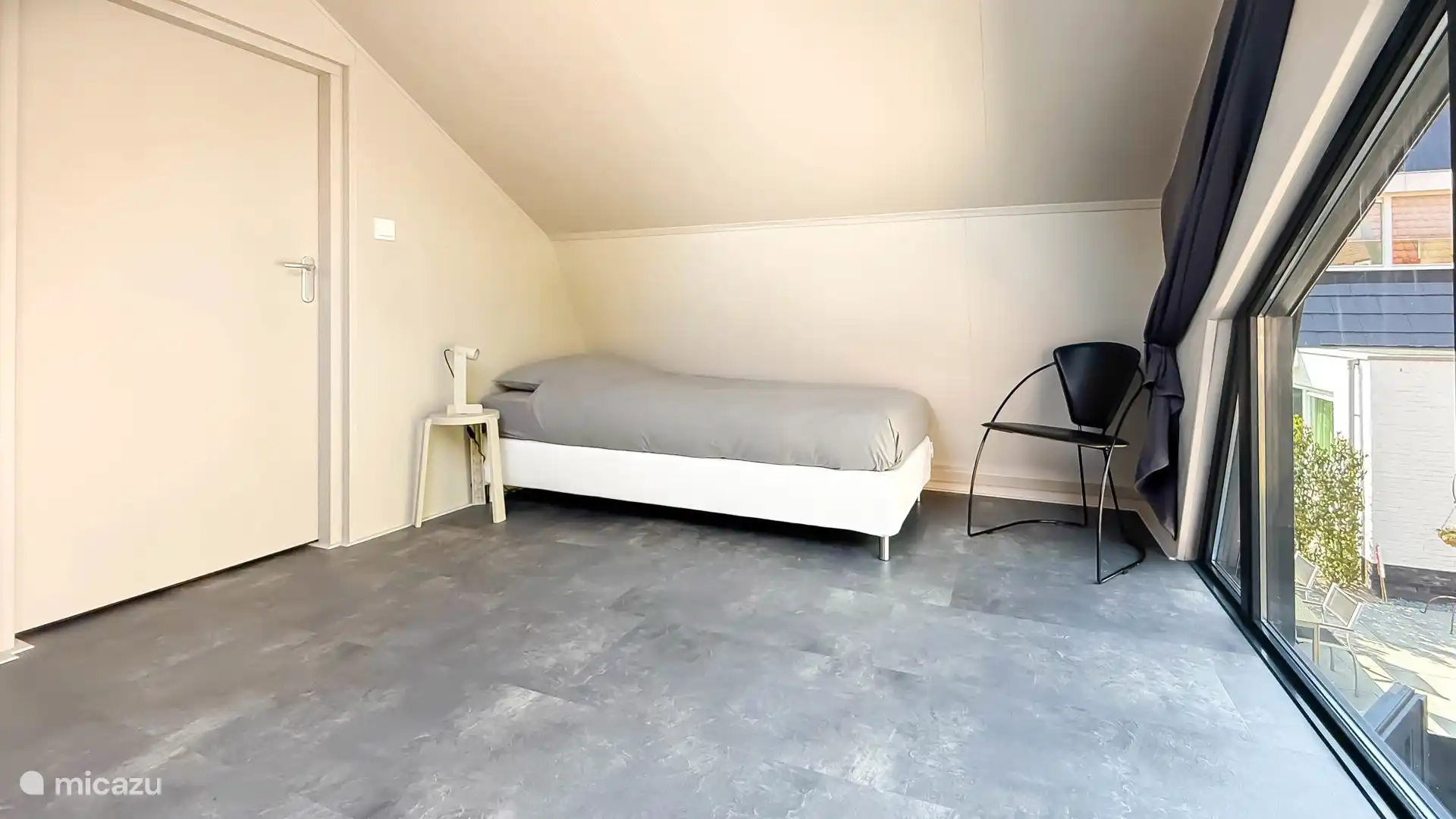 2. Schlafzimmer - 1. Stock