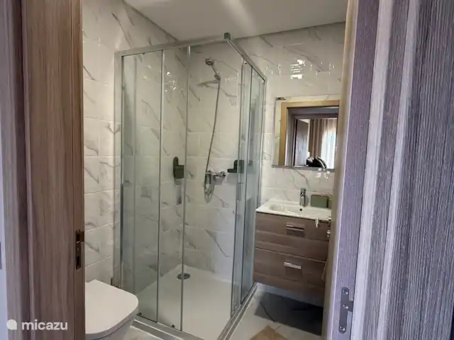 Casa Agosto Azul  huren in Portugal, Algarve, Praia da Rocha, Portimao - appartement Badkamer douche