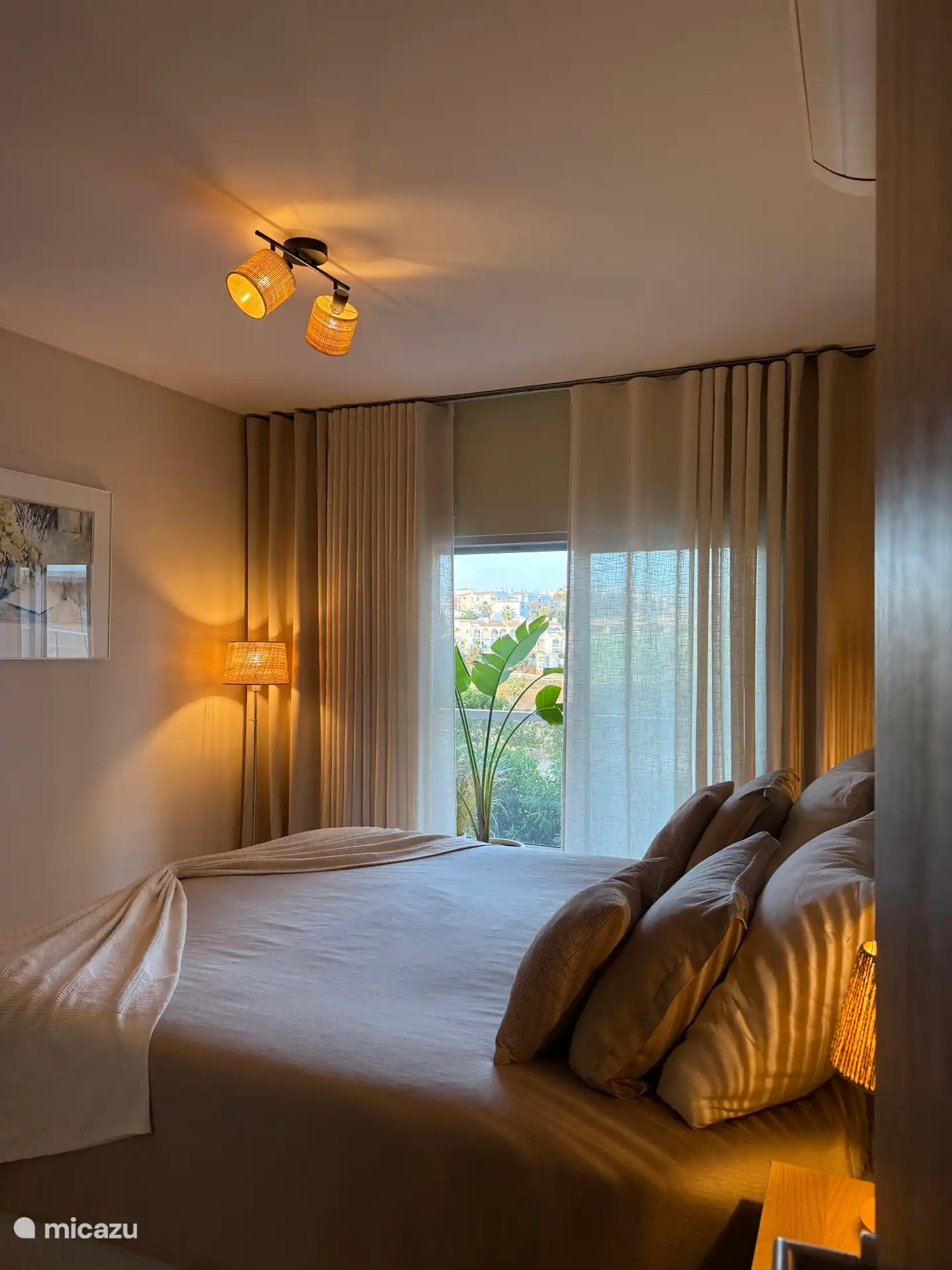 Grünes Schlafzimmer