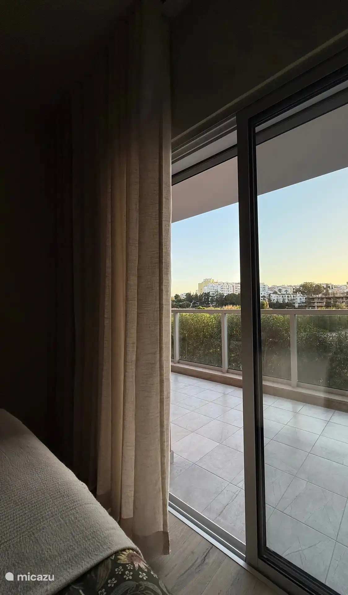 Schlafzimmer grün ansehen 