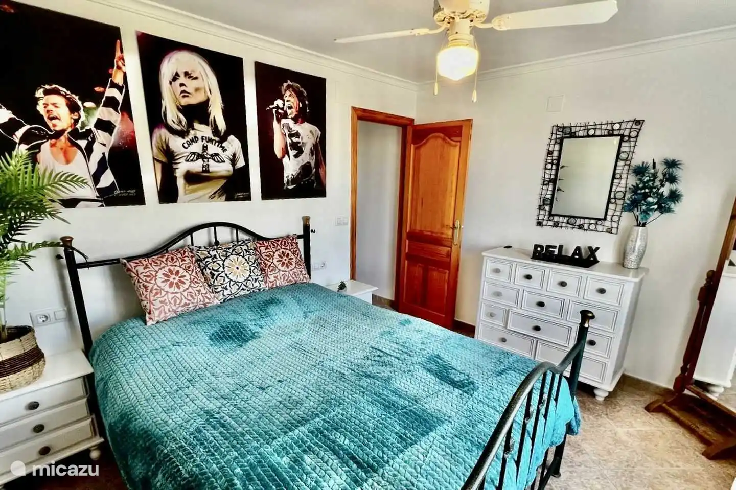 Die Villa Studio 44 in Benissa verfügt über 2 klimatisierte Schlafzimmer im Erdgeschoss.