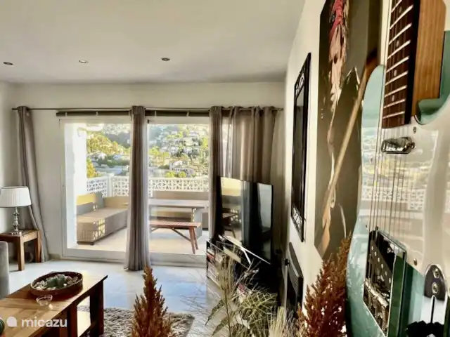 Villa Studio 44 | Benissa | 8 pers | Espagne, Costa Blanca, Benissa - villa La Villa Studio 44 à Benissa dispose au 1er étage d’un salon spacieux et lumineux avec accès direct à la terrasse.