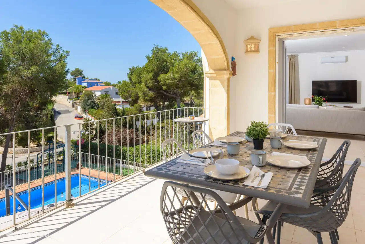 Essbereich auf Terrasse/Balkon