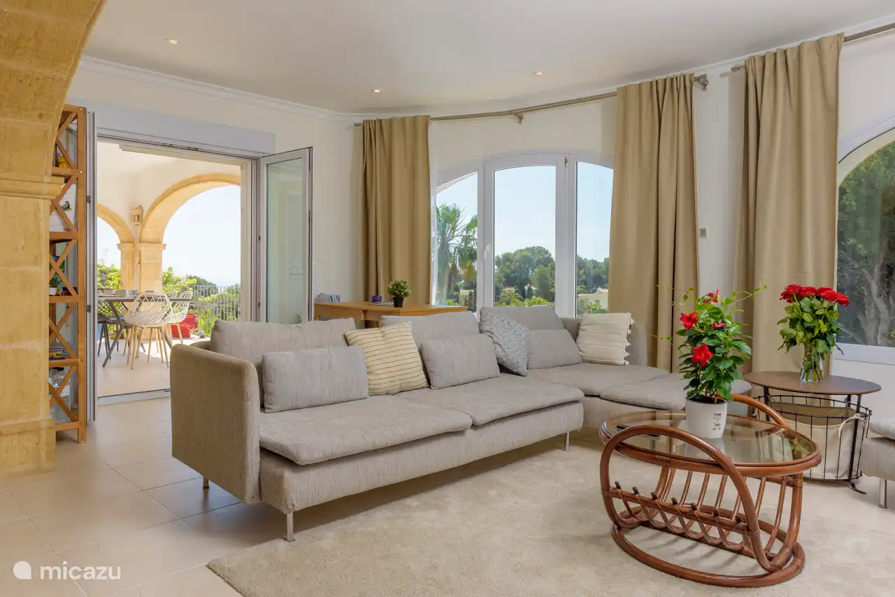 Oberer Loungebereich