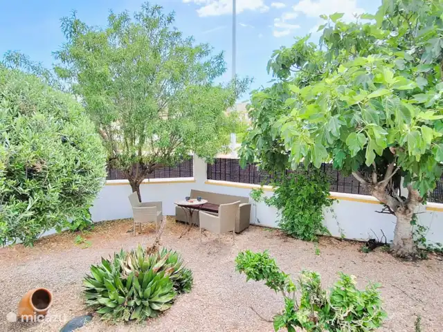 villa en España, Costa Blanca, Hondón de las Nieves – Casa Lila - piscina privada y parque infantil Jardín