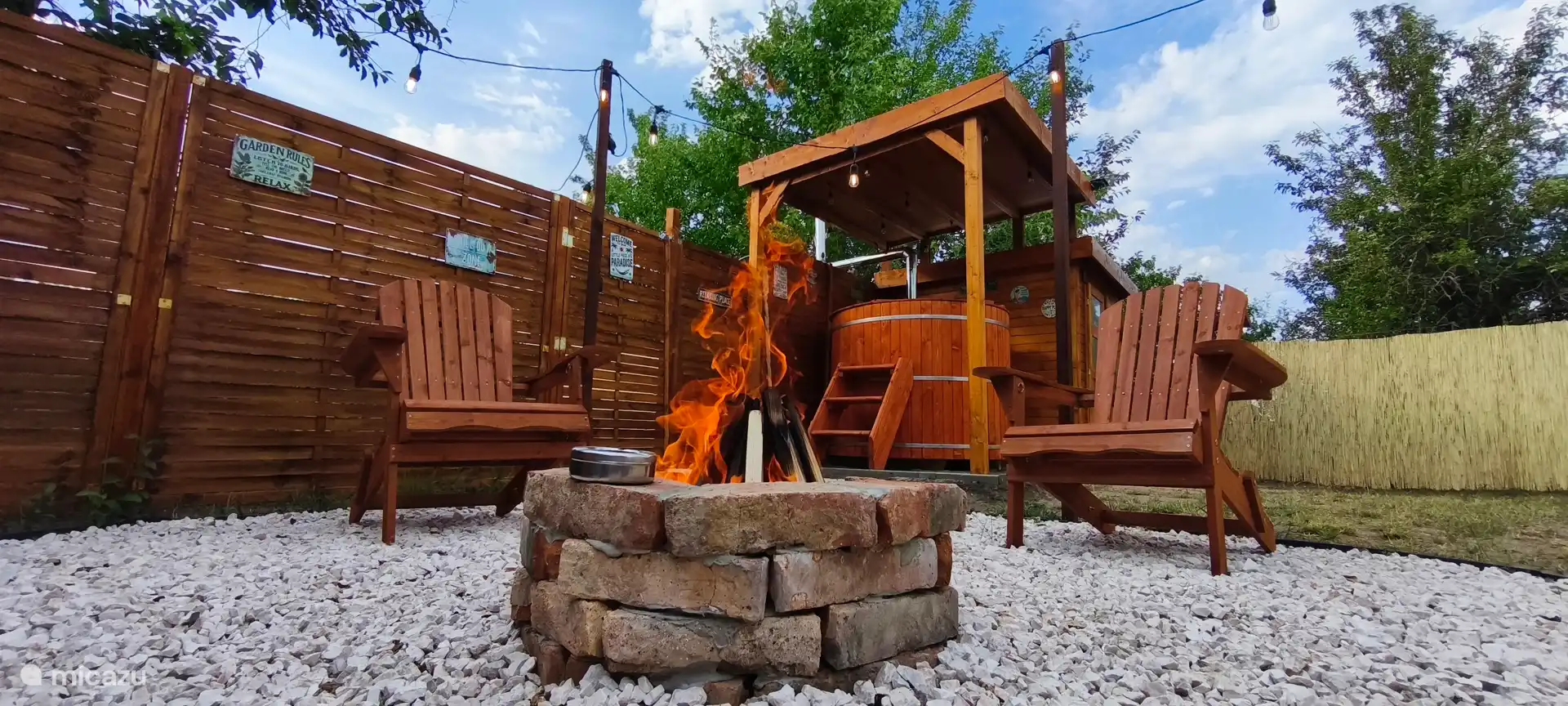 Ici, chaque nuit se transforme comme par magie...