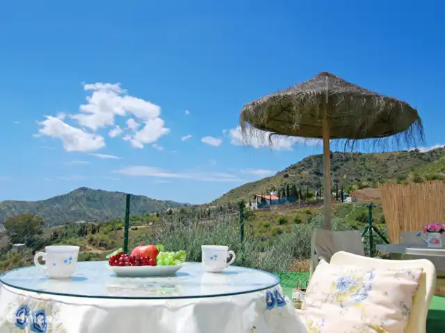 Villa Maria Esnite | Espagne, Costa del Sol, Comares - maison de vacances Petit-déjeuner avec vue.