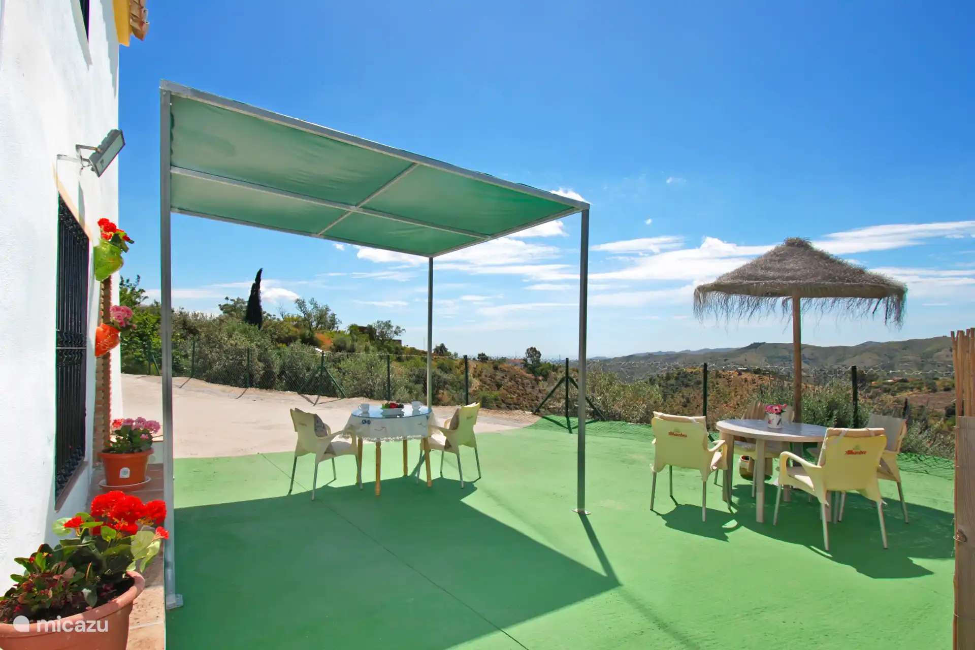 Rund um das ganze Haus erleben Sie die wunderschöne Natur. 