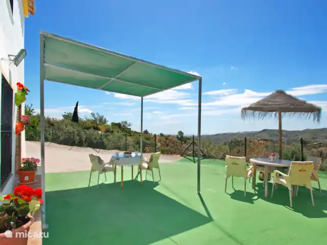 Villa Maria Esnite | Espagne, Costa del Sol, Comares - maison de vacances Autour de toute la maison, vous faites l’expérience de la belle nature.