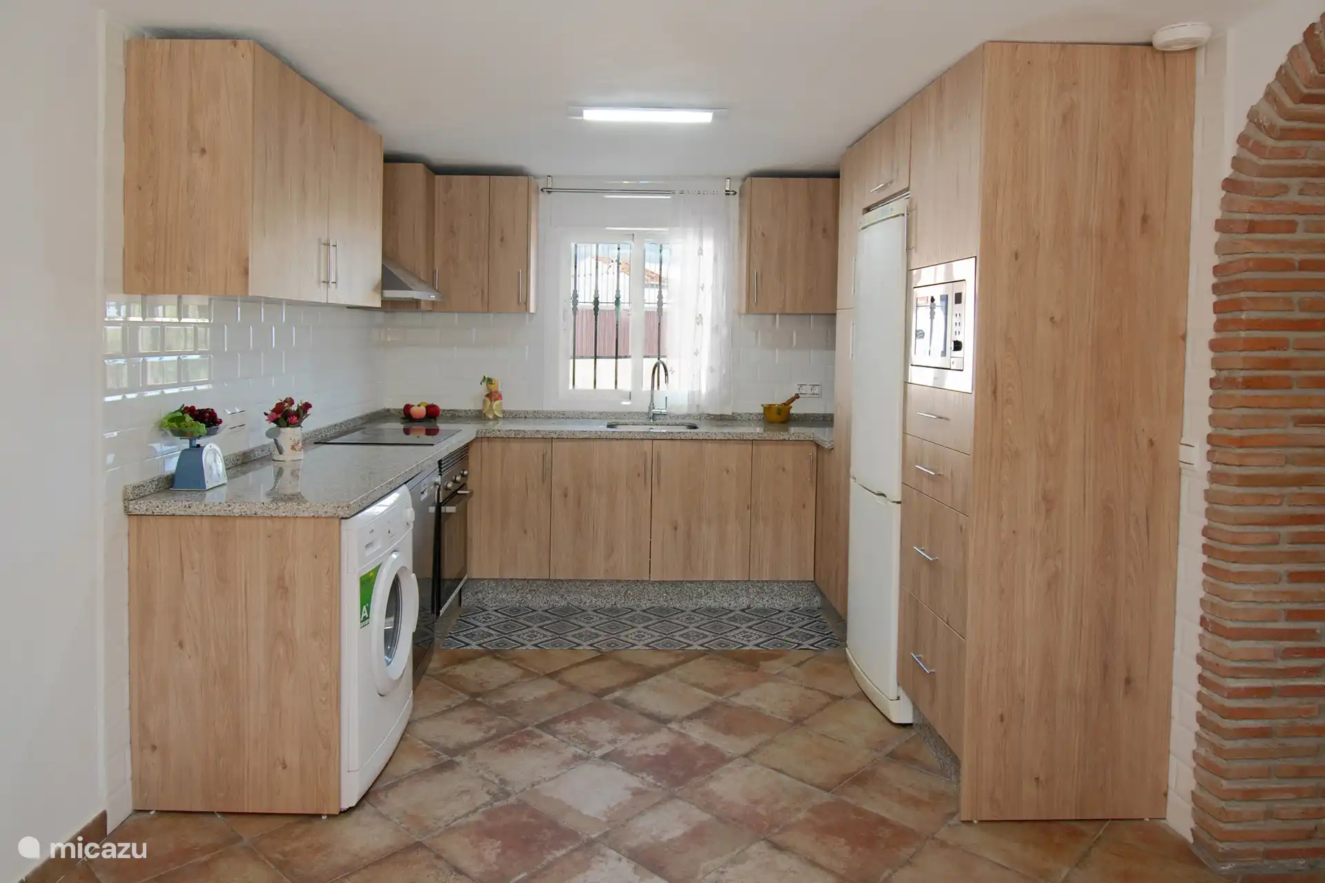 Alle Kochutensilien sind vorhanden und... Sehr wichtig... eine Spülmaschine. Keine Geschirrspülopfer während dieses Urlaubs. 