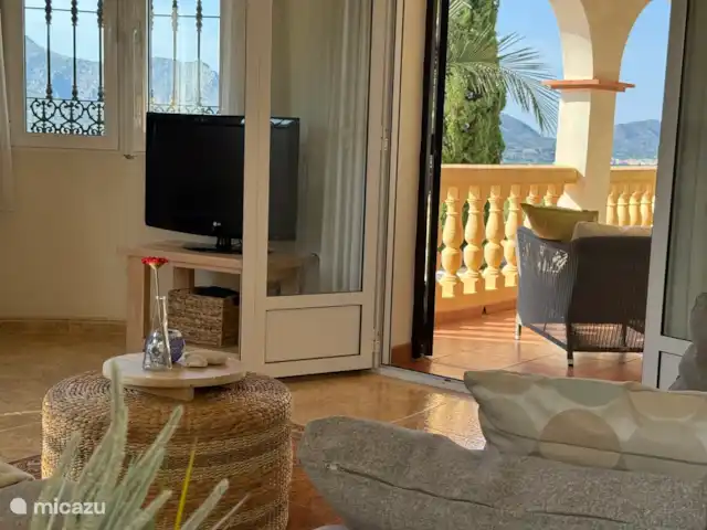 Villa 10p Orba Pool & Great Views! huren in Spanje, Costa Blanca, Orba - villa Woonkamer (boven) - met toegang balkon