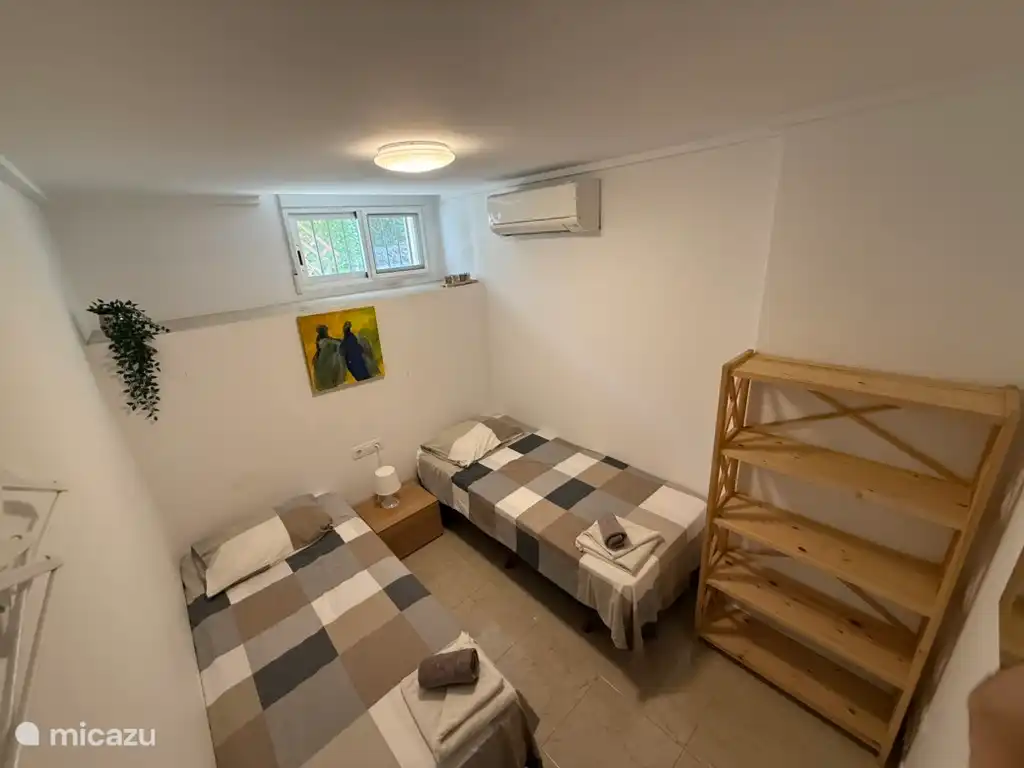 Schlafzimmer 5 - im Erdgeschoss