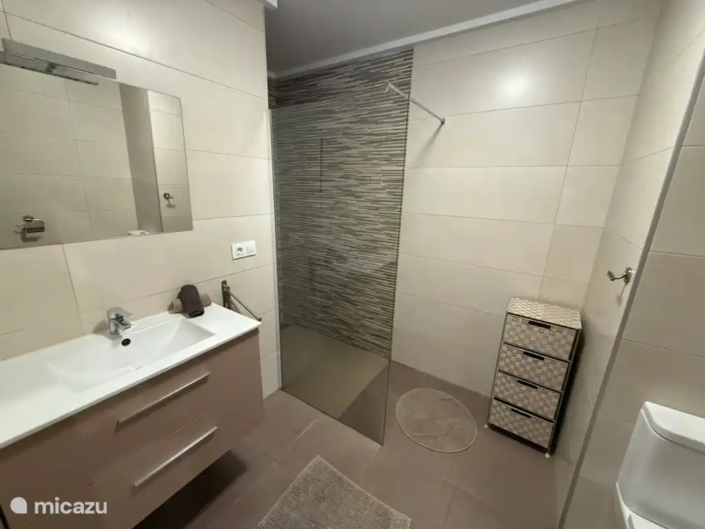 Badezimmer 3 - im Erdgeschoss