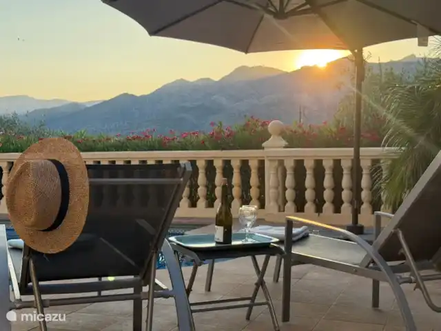 Villa 10p Orba Pool & Great Views! huren in Spanje, Costa Blanca, Orba - villa Zwembad en ligbedden met ondergaande zon