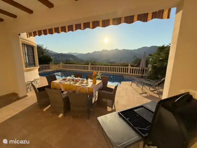 Villa 10p Orba Pool & Great Views! huren in Spanje, Costa Blanca, Orba - villa Eettafel buiten, BBQ met uitzicht