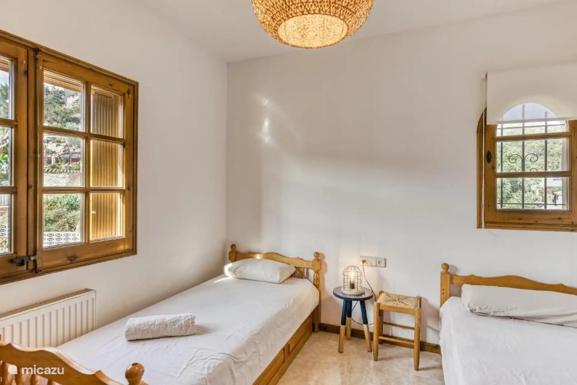 Schlafzimmer 3 (mit Ausziehbett) - 1. OG