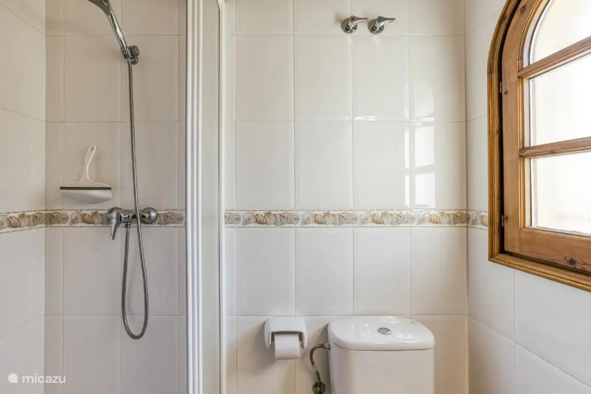 Badezimmer 3 (Detail) - 1. Stock