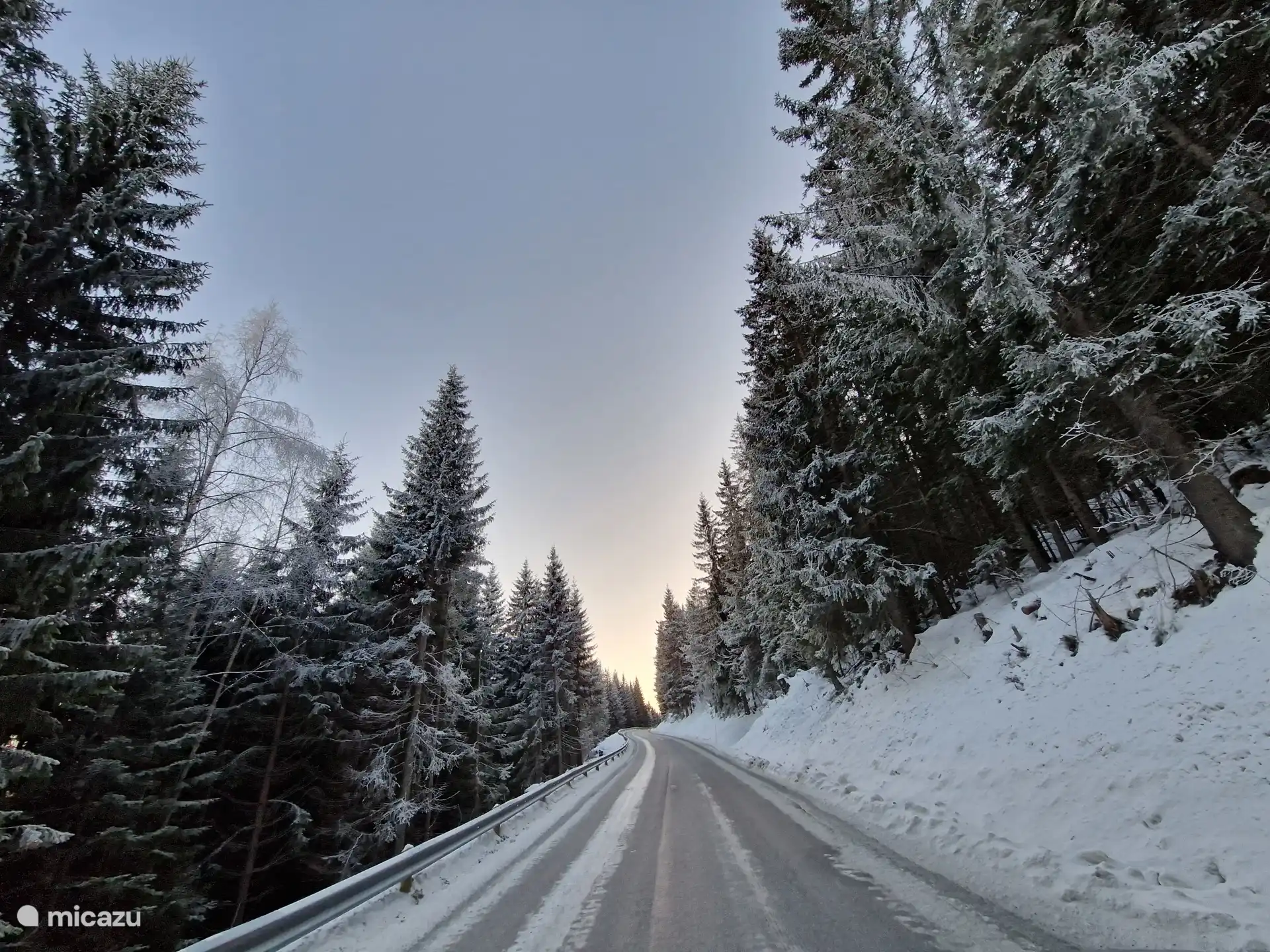 Straße zum Gipfel des Norefjell