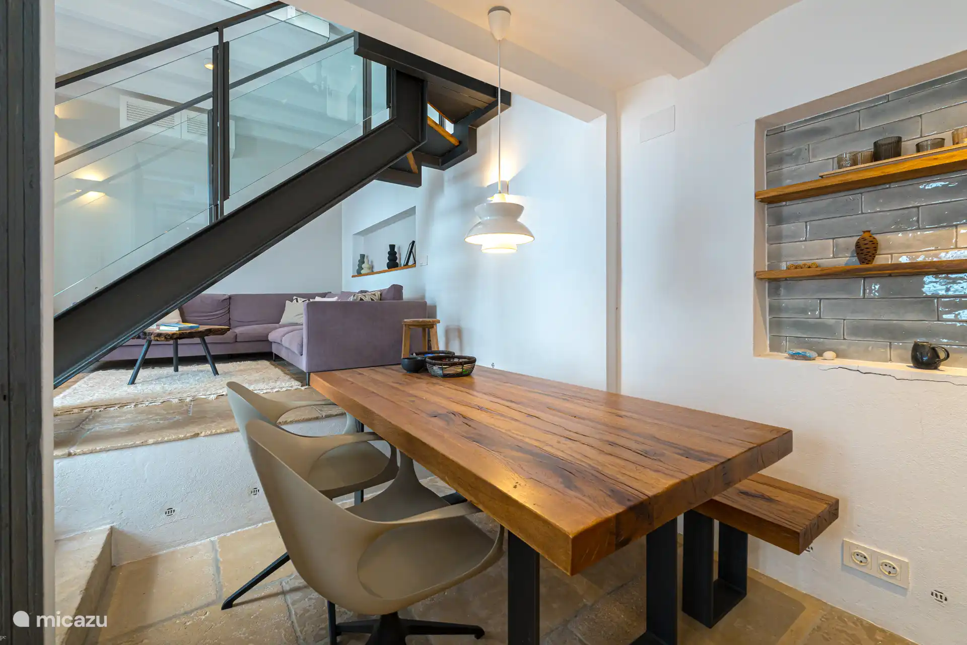 Offener Ess- und Küchenbereich, immer in Kontakt miteinander