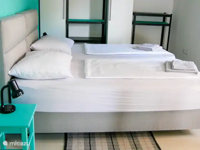 Location de Vacances Croatie, Dalmatie, Mimice, appartement -  Directement sur la mer ❯ coucher de soleil Chambre