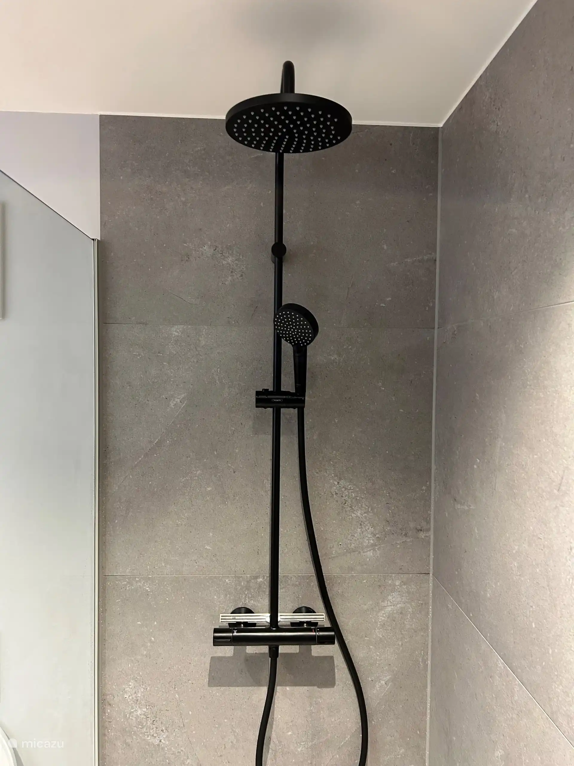 Modern shower