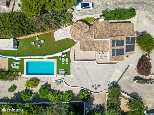 Villa Zahra | Espagne, Costa Blanca, Benissa - villa Ressentez la paix et l’espace autour de vous tout en profitant du jardin.