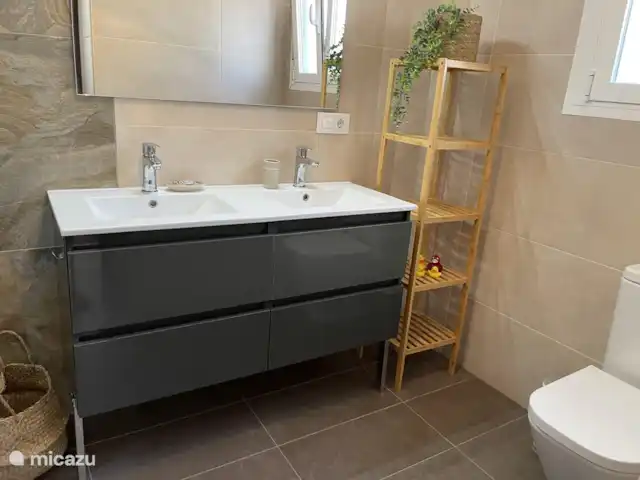 Villa Zahra | Espagne, Costa Blanca, Benissa - villa Toutes les salles de bains sont équipées de sanitaires modernes pour un confort optimal.